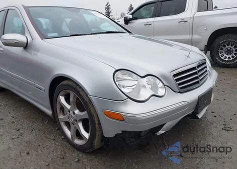 2007 Mercedes-Benz C 230 Sport из США, поврежденный, VIN WDBRF52H97E025657